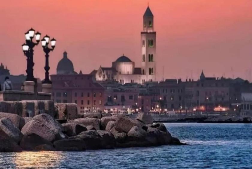 L'Incanto Del Borgo Antico- Locazione Turistica Bari Bagian luar foto