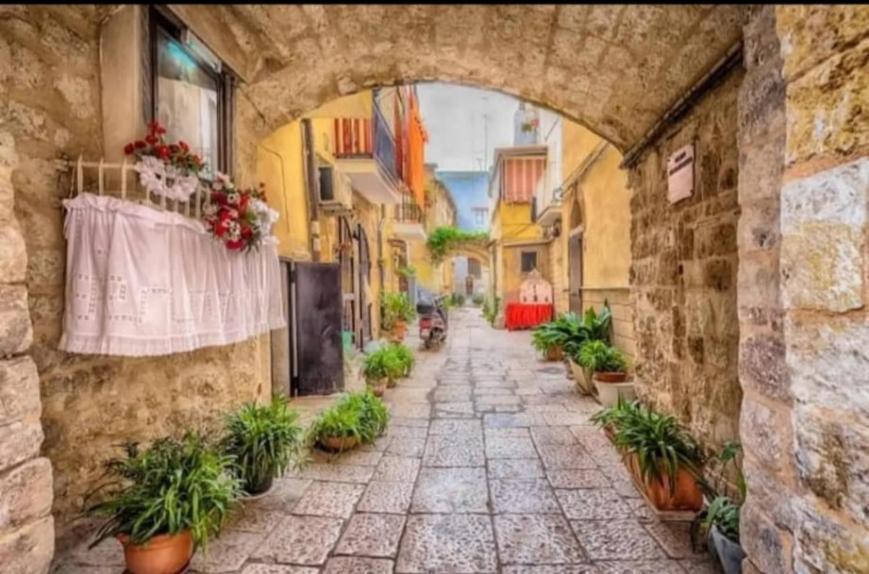 L'Incanto Del Borgo Antico- Locazione Turistica Bari Bagian luar foto