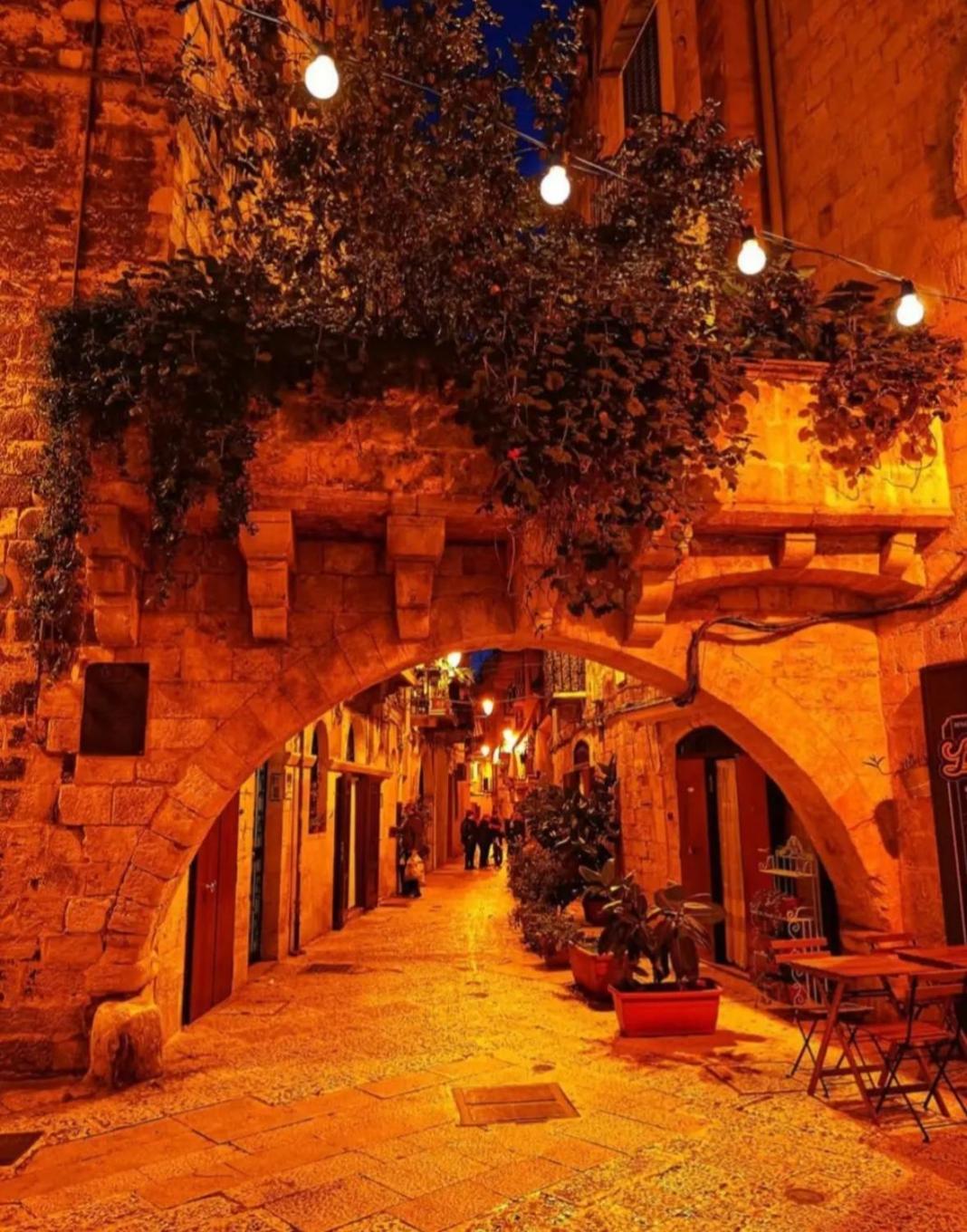 L'Incanto Del Borgo Antico- Locazione Turistica Bari Bagian luar foto